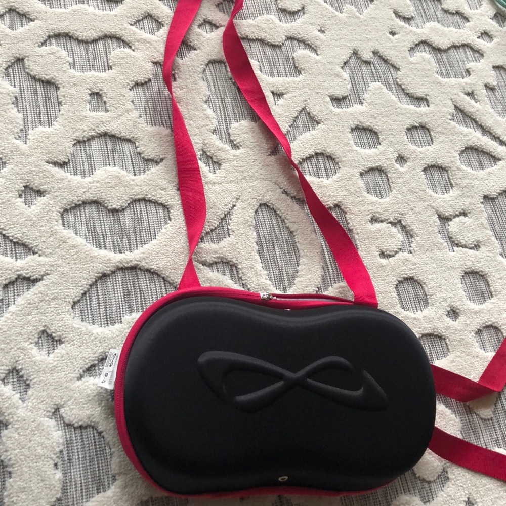 Nfinity shoe bag